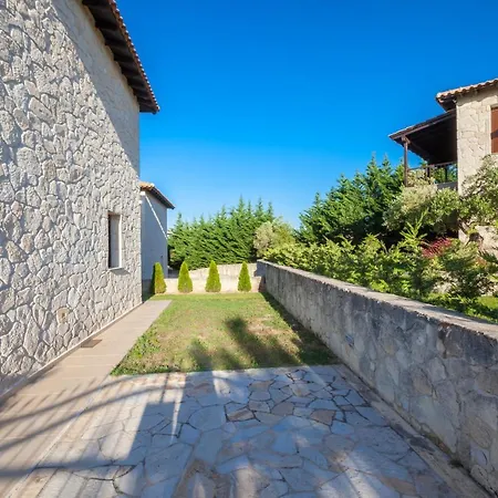 Villa Paradise With Private Pool