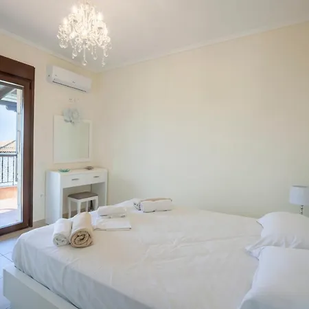 Villa Paradise With Private Pool Kriopigi